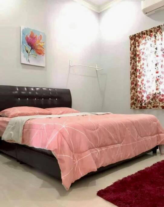 ראוואנג Kundang Villa @ Tasik Biru - 3 Bedrooms Bungalow מראה חיצוני תמונה