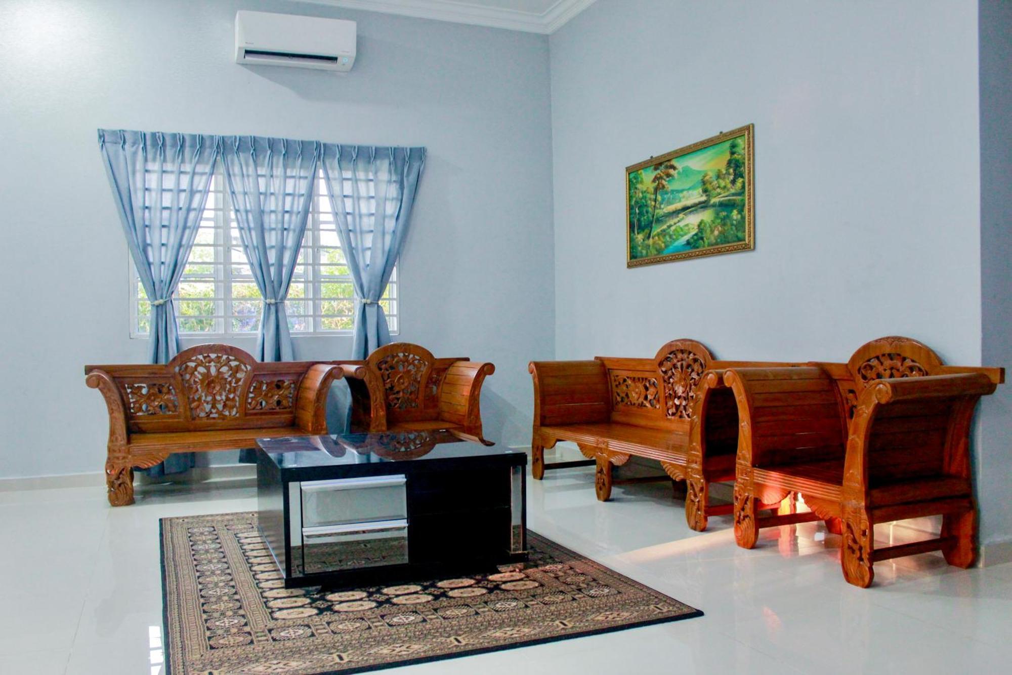 ראוואנג Kundang Villa @ Tasik Biru - 3 Bedrooms Bungalow מראה חיצוני תמונה